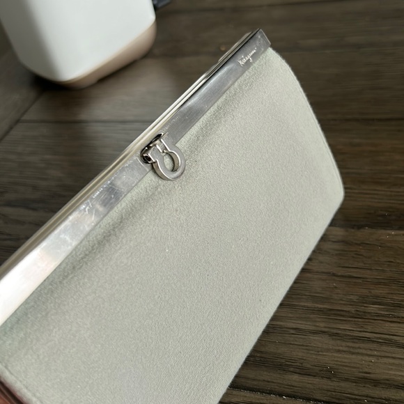 Salvatore Ferragamo Felt Long Wallet - Picture 10 of 16